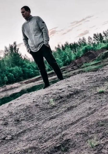 Я Den, 37, из Кимр, ищу знакомства на одну ночь