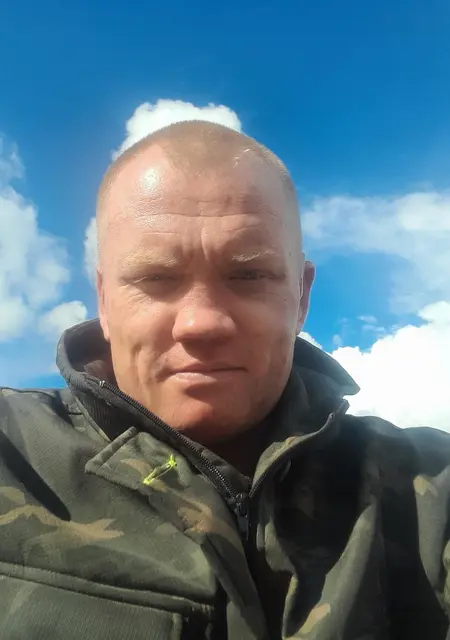 Иван из Перми, мне 36, познакомлюсь без обязательств