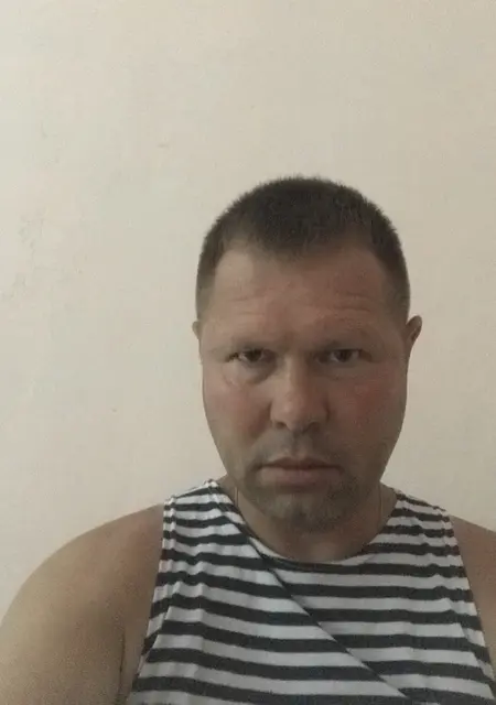 Я Алексей, 44, из Керчи, ищу знакомства на одну ночь