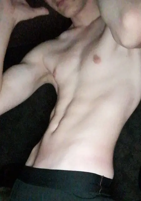 Я Тим, 23, знакомлюсь без обязательств в Геленджике