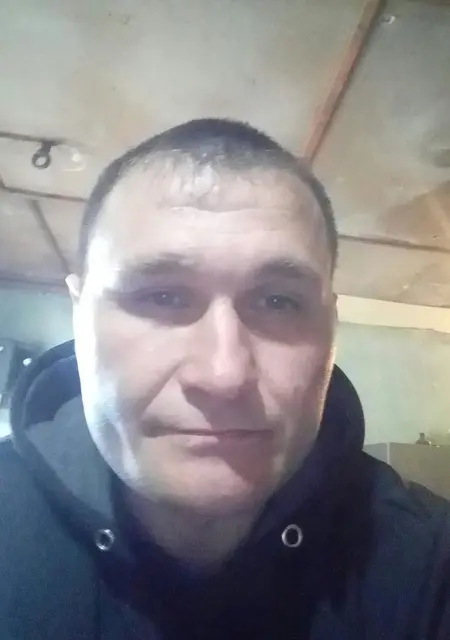 Иван из Североуральска, мне 43, познакомлюсь на одну ночь