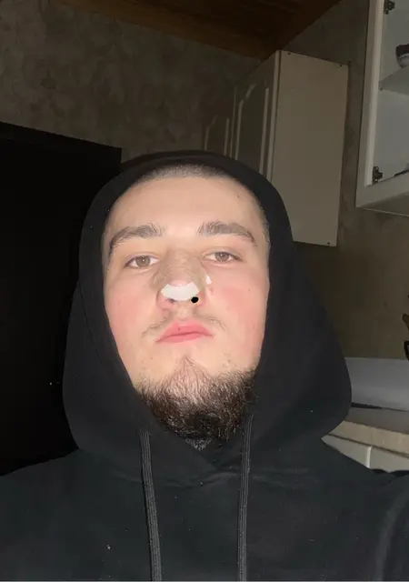 Я Иса, 21, из Махачкалы, ищу знакомства на одну ночь