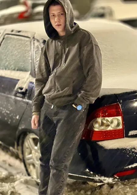 Я Виктор, 22, из Ступина, ищу знакомства без обязательств