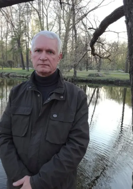 Я Виктор, 69, из Санкт-Петербурга, ищу знакомства без обязательств