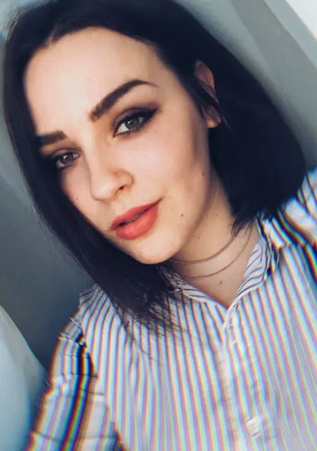 Марина из Саратова, ищу на сайте приятное времяпровождение