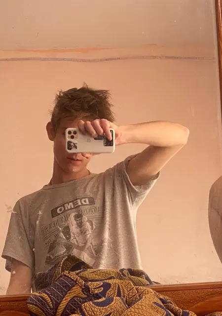 Я Madzin, 19, из Читы, ищу знакомство для общения