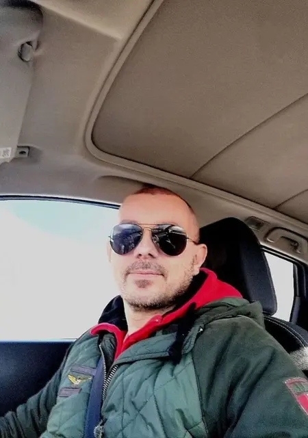 Blueone из Рима, ищу на сайте знакомства без обязательств