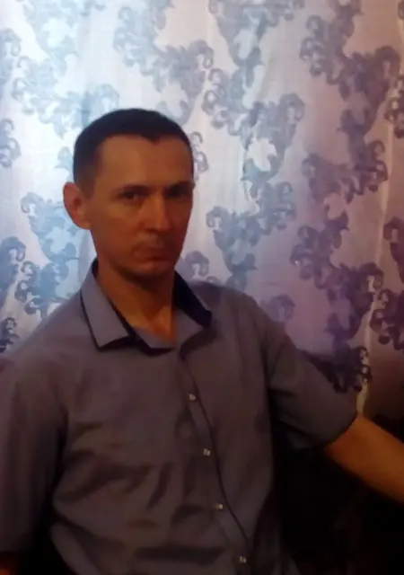 Михаил из Энгельса, мне 52, познакомлюсь на одну ночь