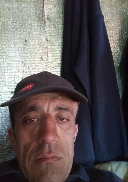 Я Музаффар, 42, из Владивостока, ищу знакомства без обязательств