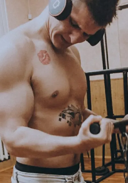 Я Yan, 30, из Санкт-Петербурга, ищу знакомства без обязательств