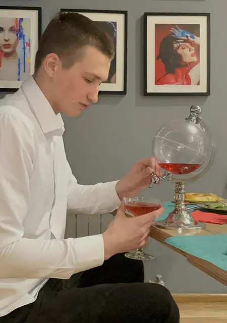 Иван из Сергиева Посада, ищу на сайте знакомства на одну ночь