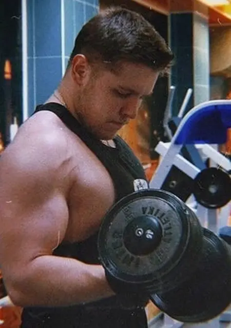 Karl из Томска, ищу на сайте знакомства на одну ночь