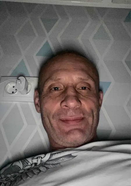 Александр из Екатеринбурга, мне 51, познакомлюсь на одну ночь