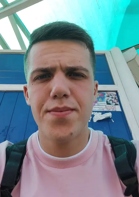 Даниил из Ставрополя, мне 24, познакомлюсь без обязательств