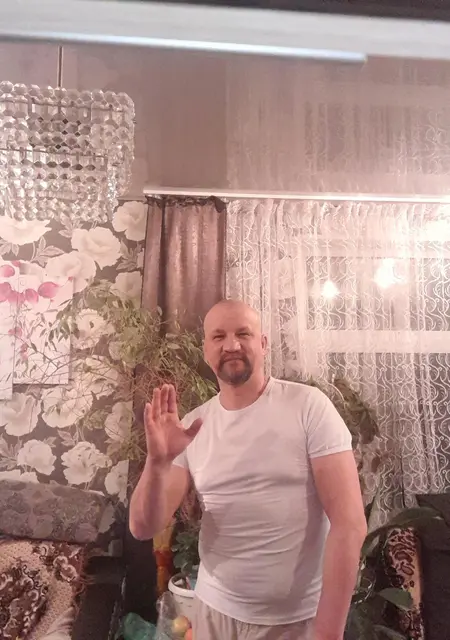 Алексей из Нижнего Тагила, мне 54, познакомлюсь на одну ночь