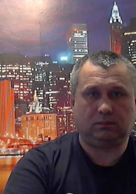 Я Сергей, 58, из Воронежа, ищу знакомство для постоянных отношений