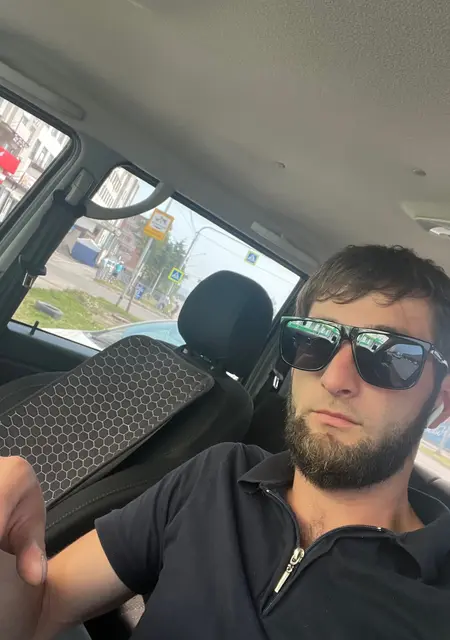 Я Анзор, 30, знакомлюсь без обязательств в Магадане