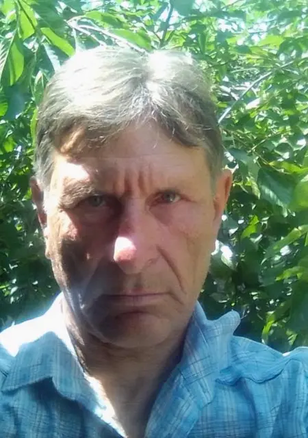 Эдик из Санкт-Петербурга, ищу на сайте знакомства без обязательств