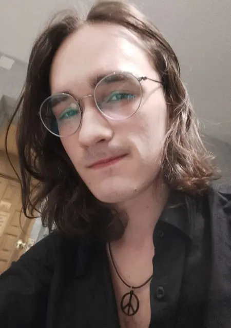 Vlad из Череповца, мне 20, познакомлюсь без обязательств