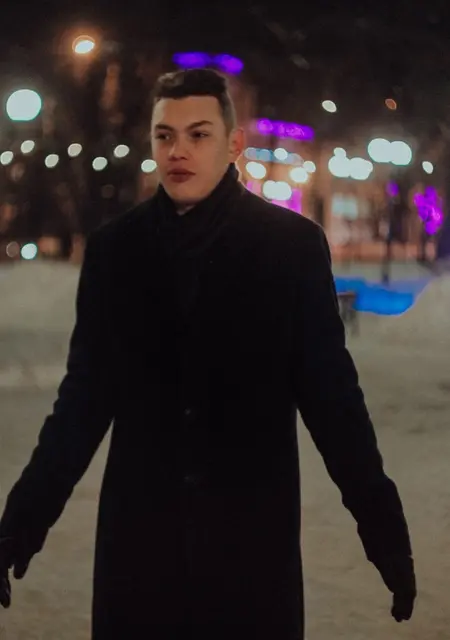 Владислав из Великого Устюга, мне 24, познакомлюсь для приятного времяпровождения