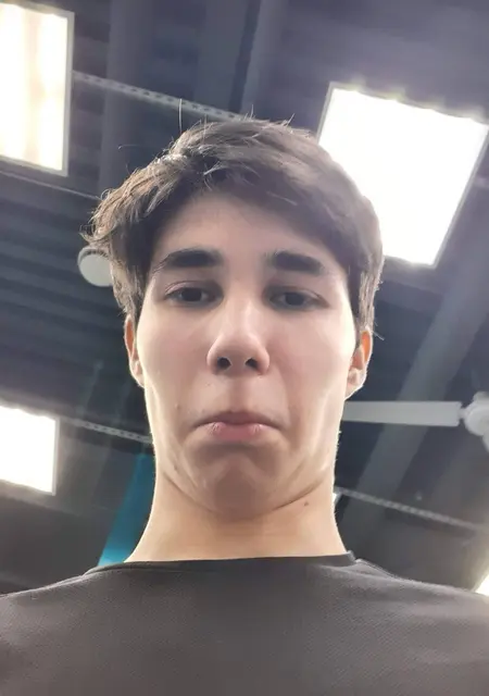 Олег из Набережных Челнов, ищу на сайте приятное времяпровождение