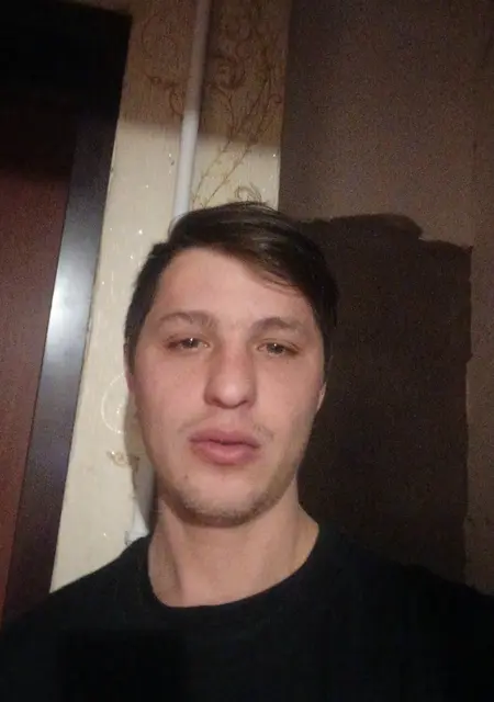 Я Александр, 23, знакомлюсь на одну ночь в Абинске
