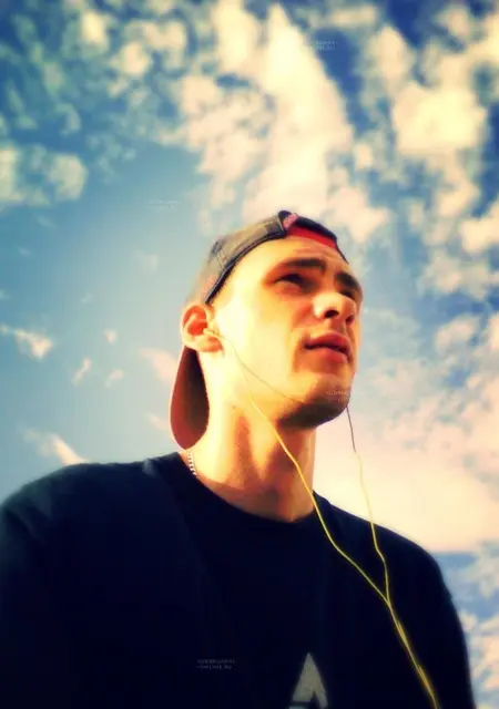 Макс из Мурманска, ищу на сайте знакомства на одну ночь