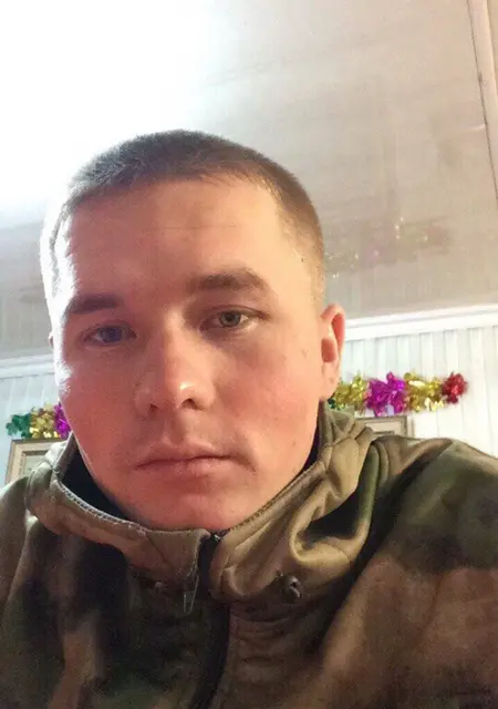 Я Алексей, 29, из Чебоксар, ищу знакомства на одну ночь