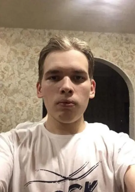 Артем из Пскова, мне 20, познакомлюсь на одну ночь