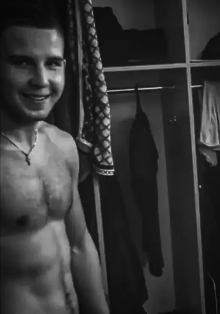 Pozitive Max из Асбеста, мне 28, познакомлюсь на одну ночь