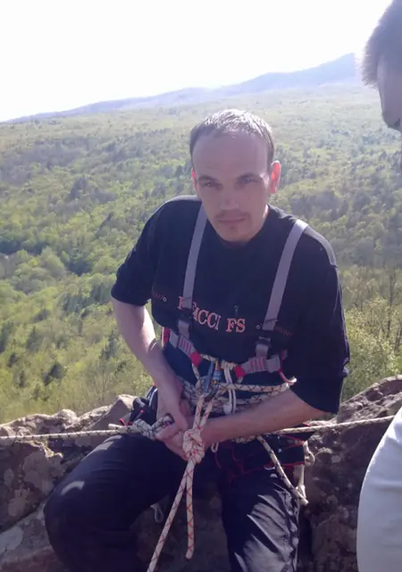 Я Константин, 42, из Каневской, ищу знакомства без обязательств