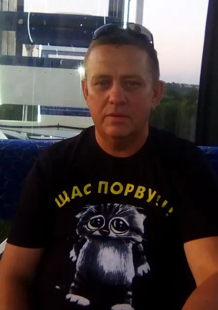 Артем из Липецка, ищу на сайте знакомства на одну ночь