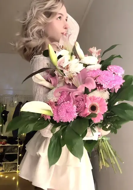 Avrora из Новосибирска, мне 19, познакомлюсь для приятного времяпровождения