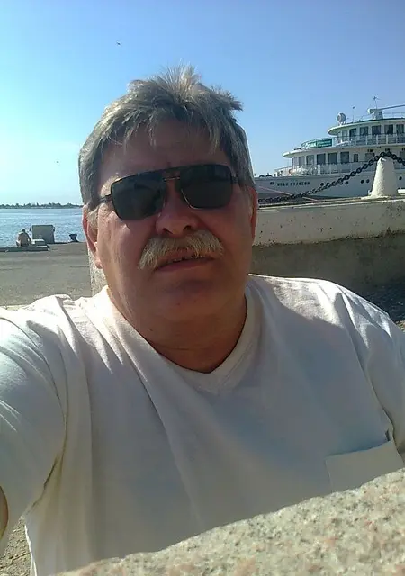 Я Владимир, 57, из Волгограда, ищу знакомство для вирта