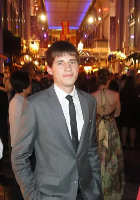 Я Петр, 30, знакомлюсь без обязательств в Липецке