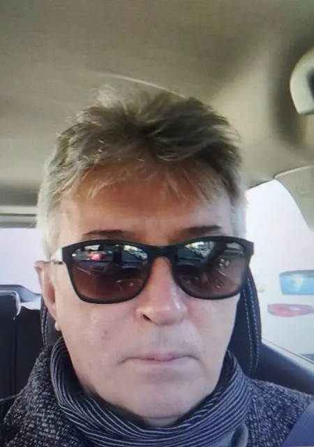 Артем из Анапы, мне 53, познакомлюсь на одну ночь