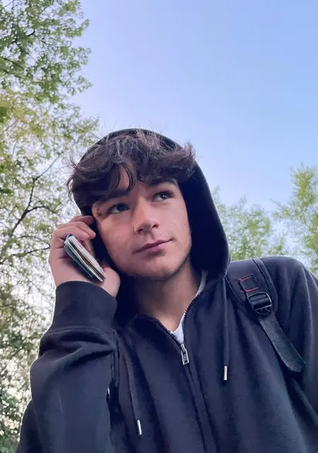 Дмитрий из Химок, мне 23, познакомлюсь на одну ночь