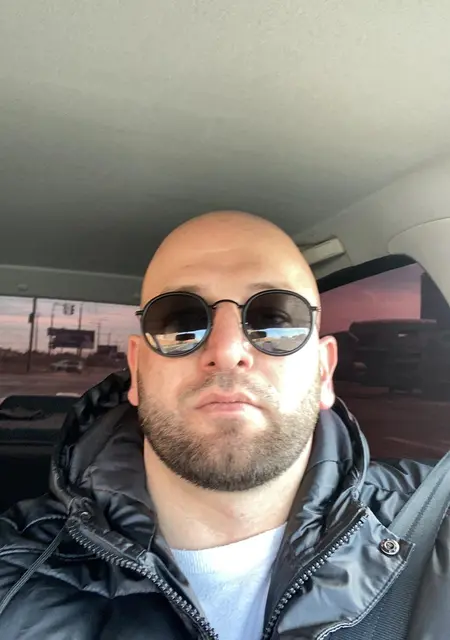 Zamir из Каспийска, ищу на сайте знакомства на одну ночь