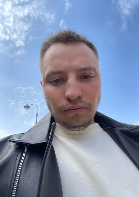 Андрей из Дзержинска, ищу на сайте знакомства на одну ночь