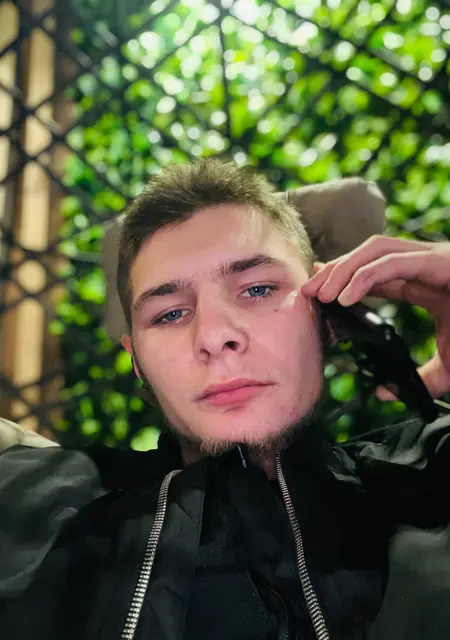 Kirill из Донецка, мне 22, познакомлюсь без обязательств