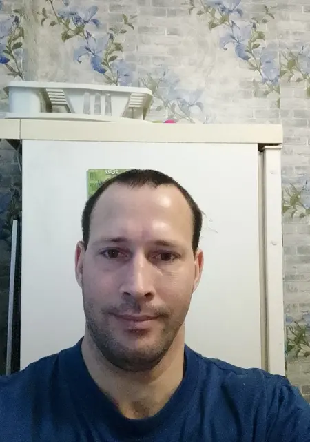 Евгений из Вологды, ищу на сайте знакомства без обязательств