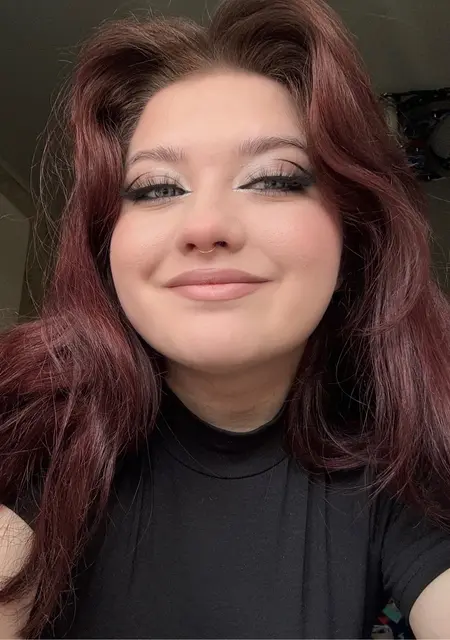 Viktoria из Липецка, мне 21, познакомлюсь для приятного времяпровождения