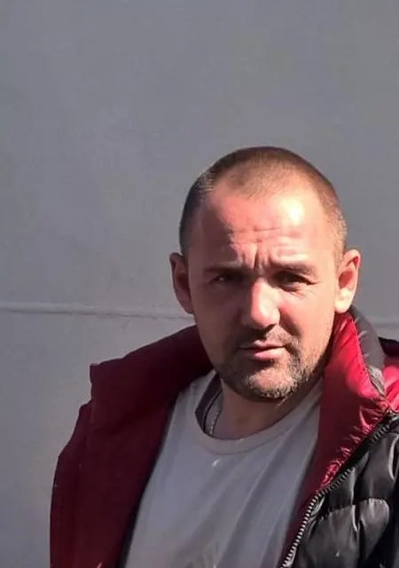 Я Андрей, 52, из Уссурийска, ищу знакомства на одну ночь