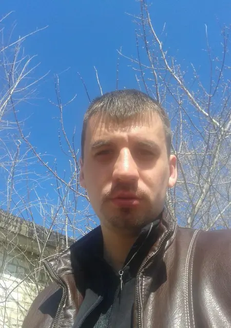 Александр из Камышина, ищу на сайте знакомства на одну ночь