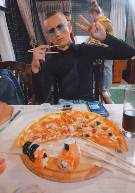 Олег из Элисты, ищу на сайте знакомства на одну ночь