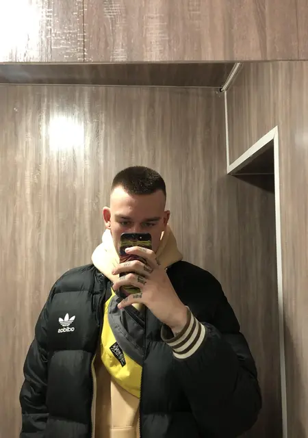 Nik из Магадана, ищу на сайте знакомства на одну ночь