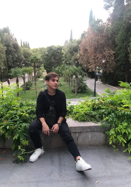 Я Сергей, 26, из Ялты, ищу знакомство для постоянных отношений