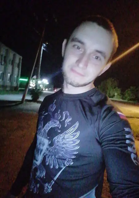 Николай из Славянска-на-Кубани, мне 27, познакомлюсь на одну ночь