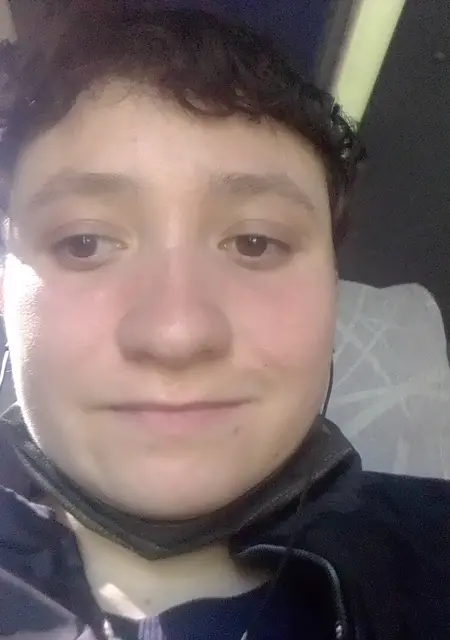 Я Саша, 27, из Читы, ищу знакомство для постоянных отношений