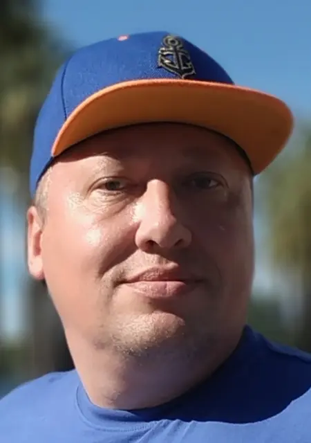 Я Алекс, 44, знакомлюсь для приятного времяпровождения в Геленджике